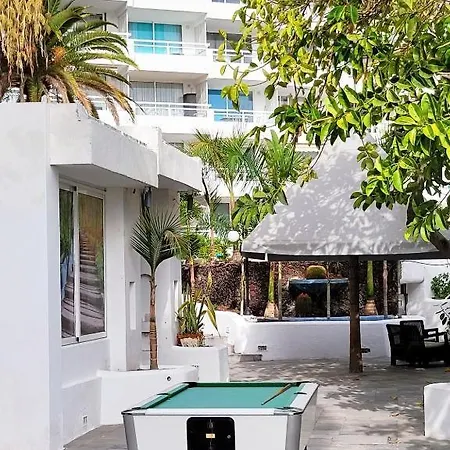 Pool Front In Americas アパート Playa Feñabe